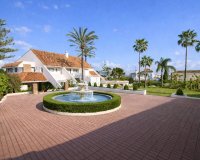 Wiederverkauf - Villa - Marbella - Puerto Banús