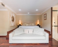 Wiederverkauf - Villa - Marbella - Puerto Banús