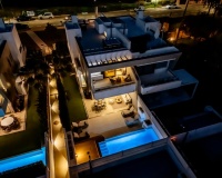 Wiederverkauf - Villa - Marbella - Puerto Banús