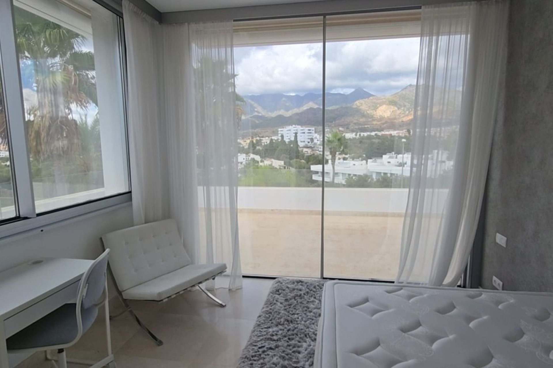 Wiederverkauf - Villa - Marbella - Río Real