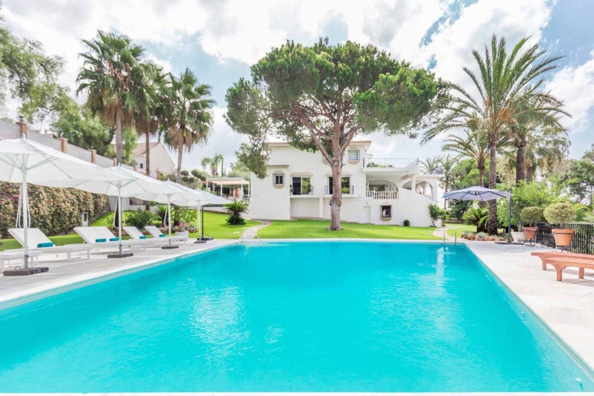 Wiederverkauf - Villa - Marbella - Río Real