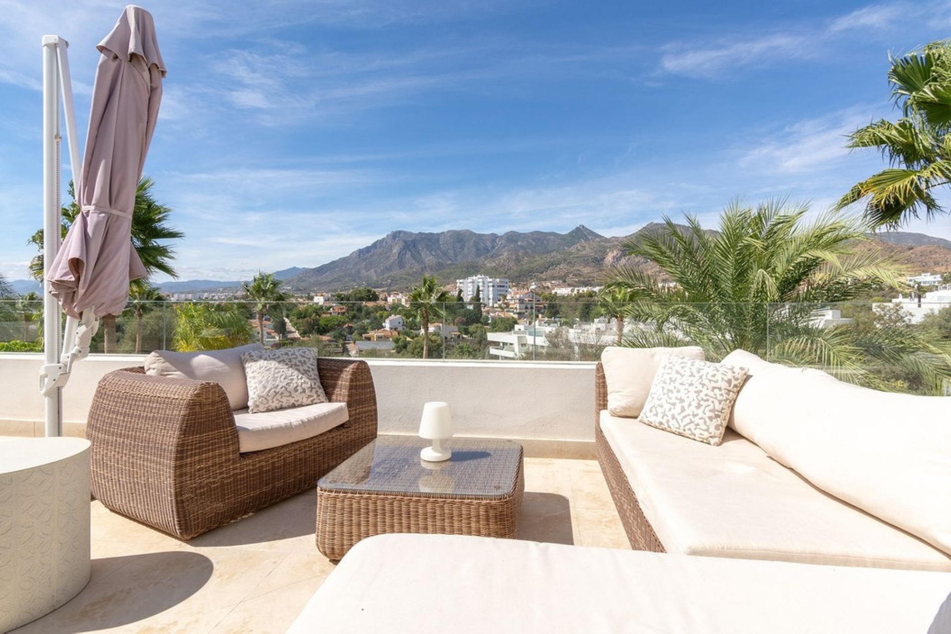 Wiederverkauf - Villa - Marbella - Río Real