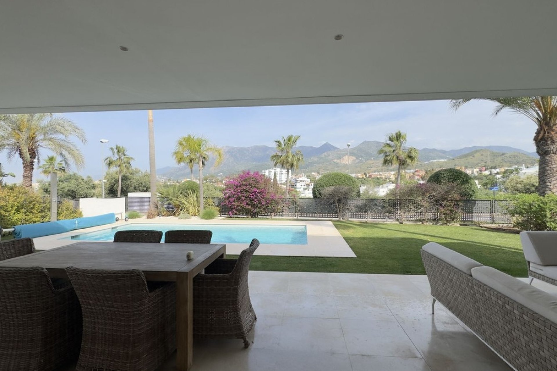 Wiederverkauf - Villa - Marbella - Río Real