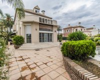 Wiederverkauf - Villa - Marbella - San Pedro de Alcántara