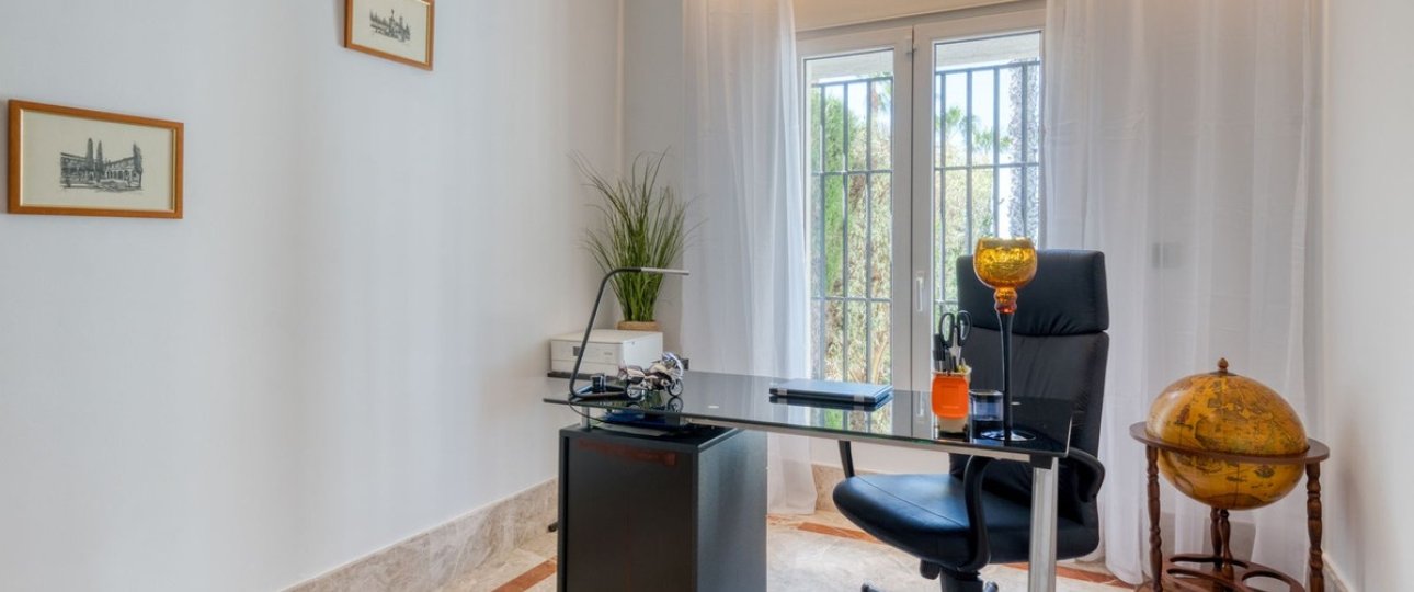 Wiederverkauf - Villa - Marbella - Santa Clara