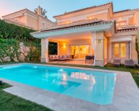 Wiederverkauf - Villa - Marbella - Santa Clara