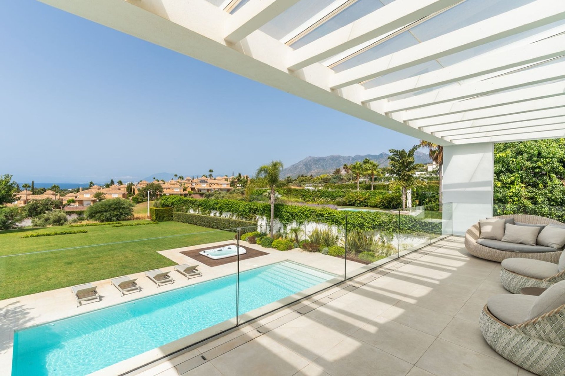 Wiederverkauf - Villa - Marbella - Santa Clara