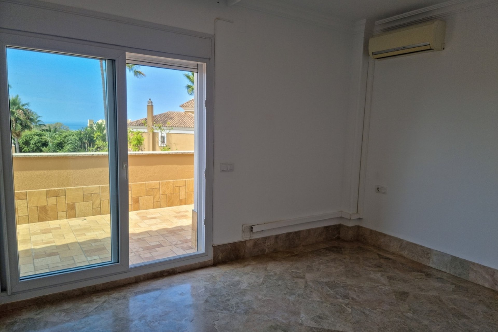 Wiederverkauf - Villa - Marbella - Santa Clara