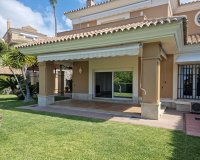Wiederverkauf - Villa - Marbella - Santa Clara