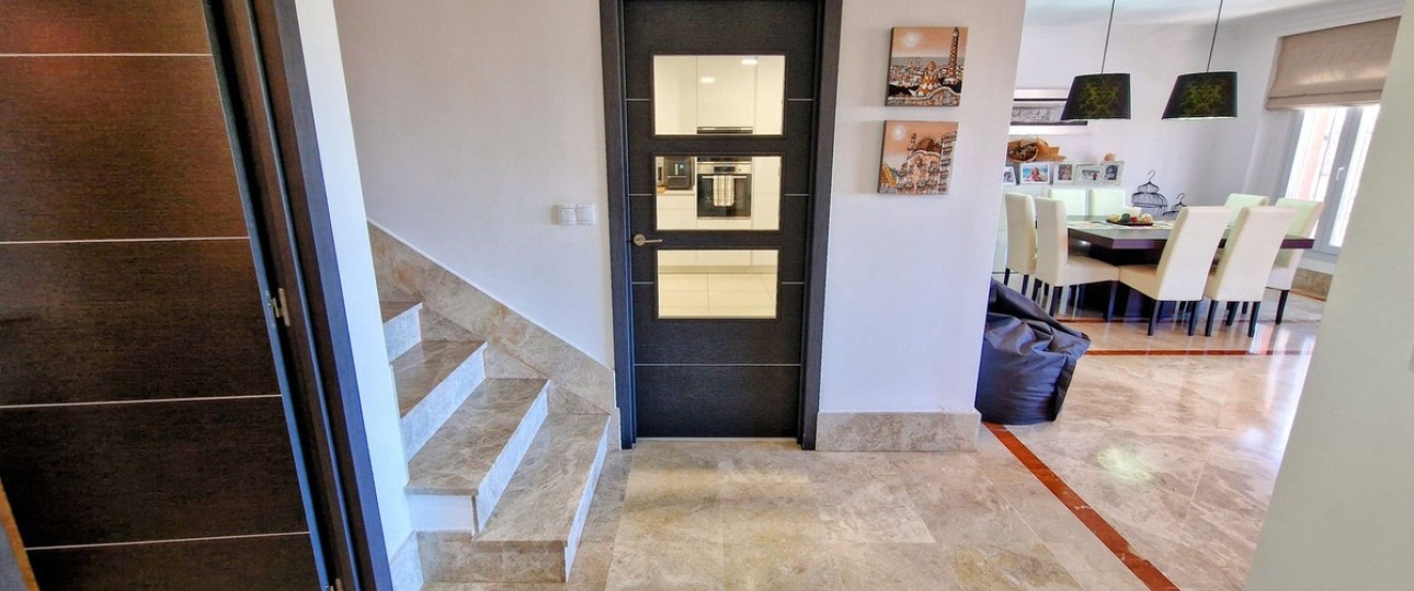 Wiederverkauf - Villa - Marbella - Santa Clara
