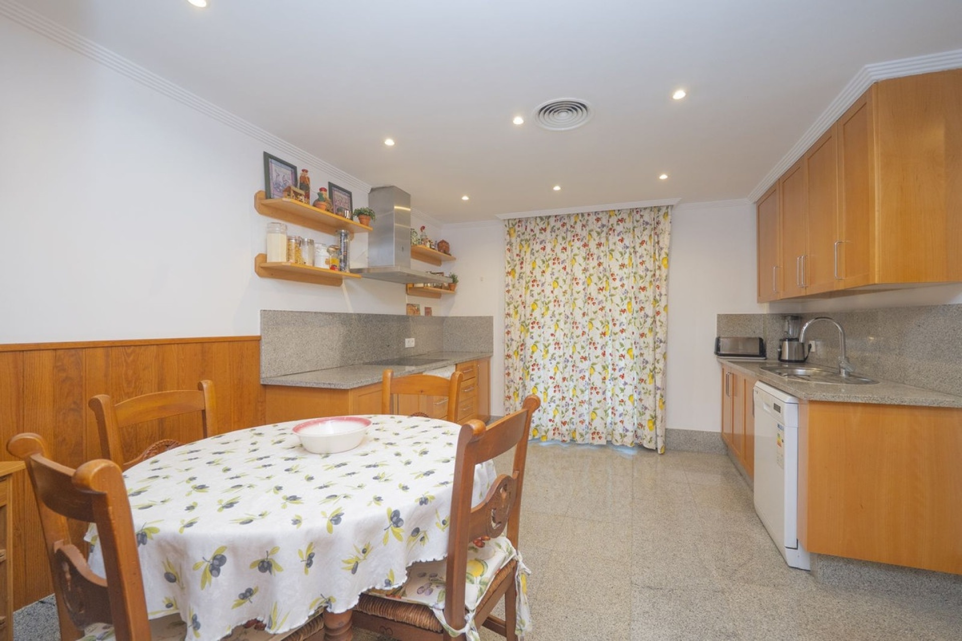 Wiederverkauf - Villa - Marbella - Santa Clara