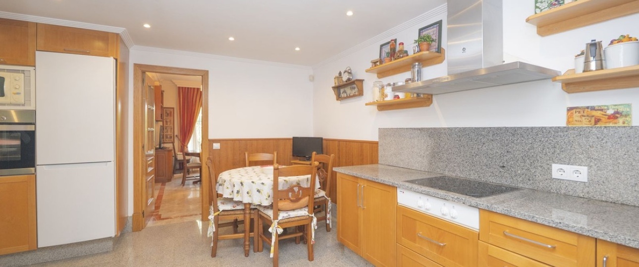 Wiederverkauf - Villa - Marbella - Santa Clara