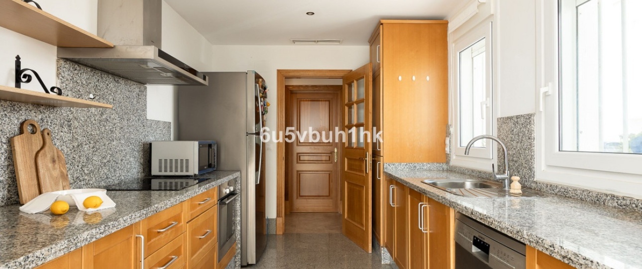 Wiederverkauf - Villa - Marbella - Santa Clara