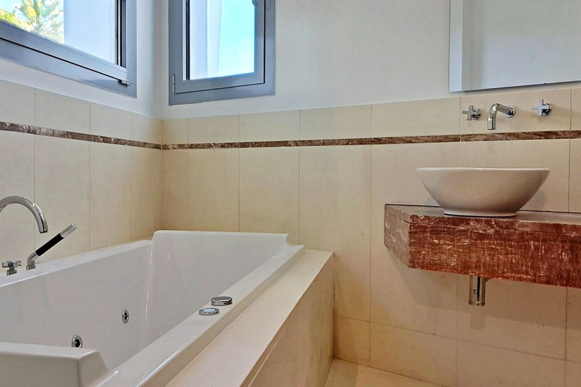 Wiederverkauf - Villa - Marbella - Sierra Blanca
