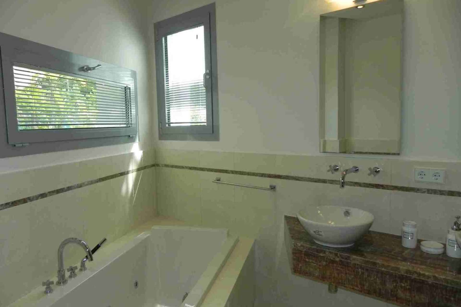 Wiederverkauf - Villa - Marbella - Sierra Blanca