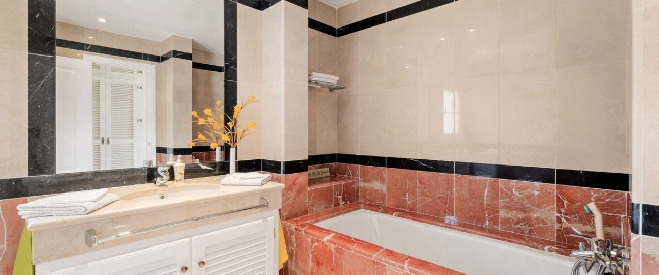 Wiederverkauf - Villa - Marbella - Sierra Blanca