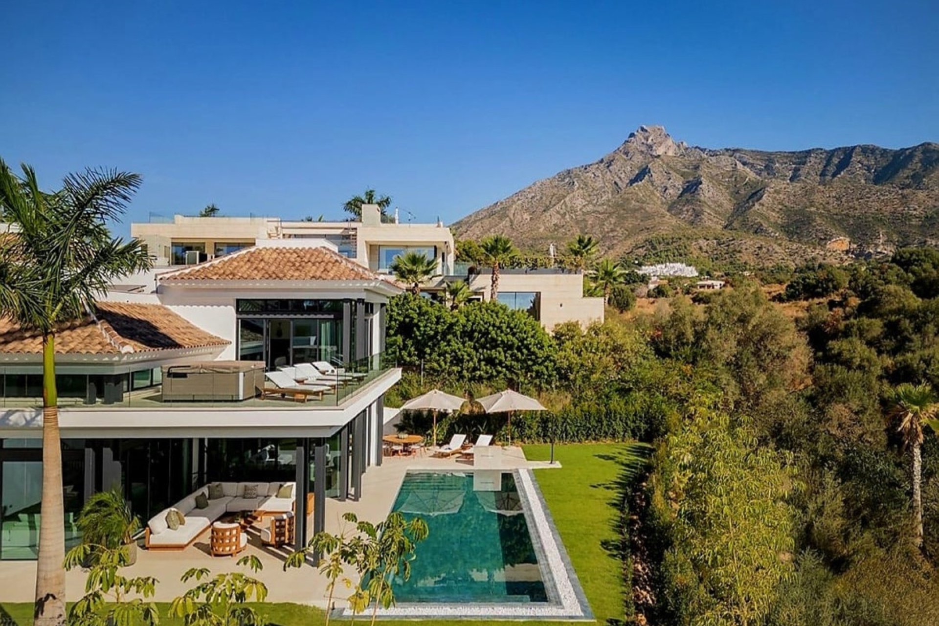 Wiederverkauf - Villa - Marbella - The Golden Mile