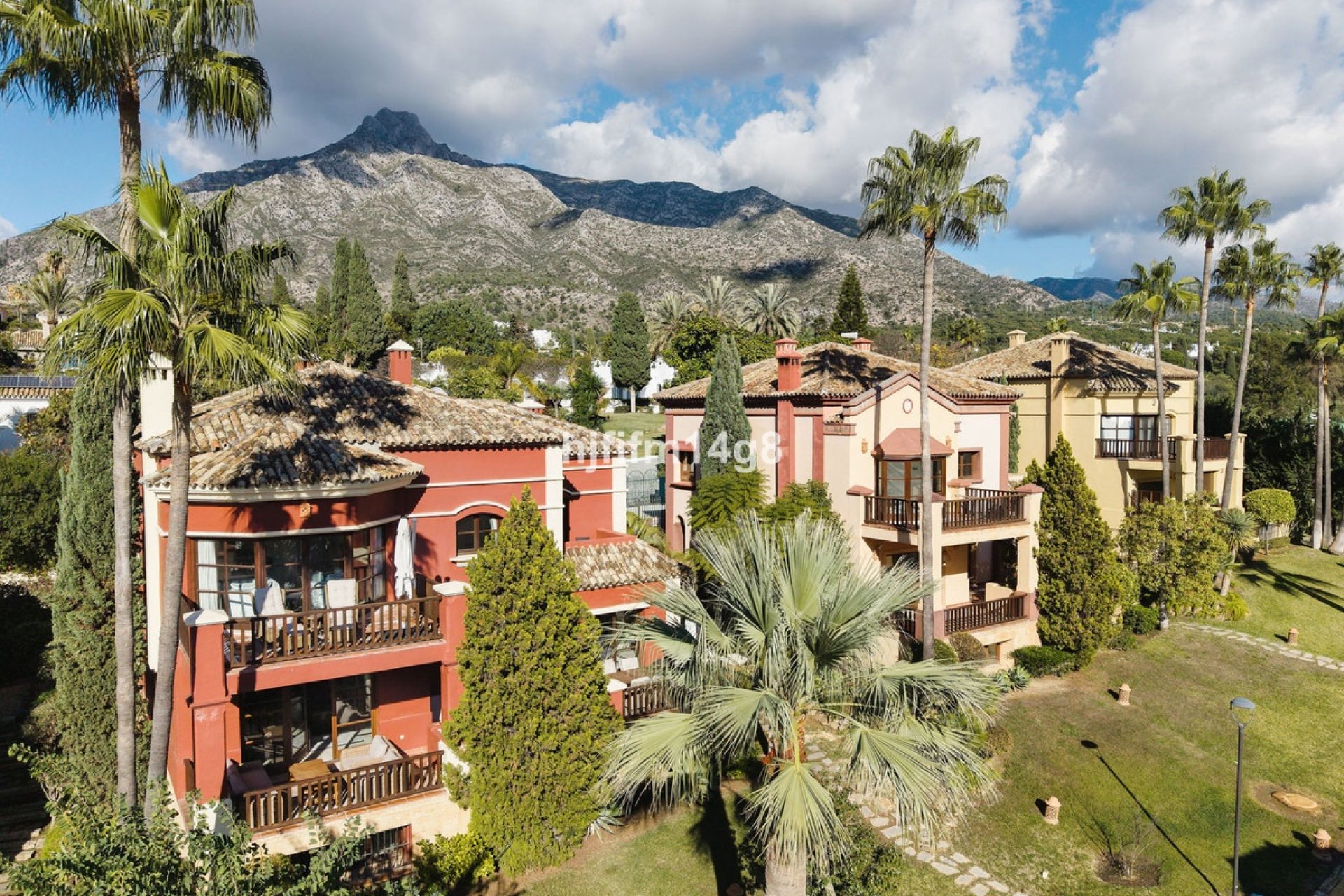 Wiederverkauf - Villa - Marbella - The Golden Mile