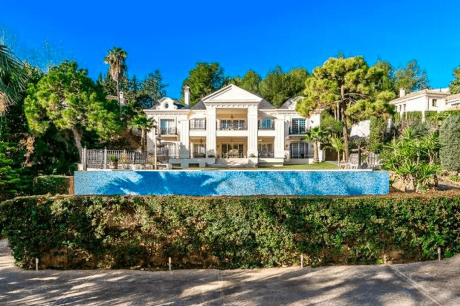 Wiederverkauf - Villa - Marbella - The Golden Mile