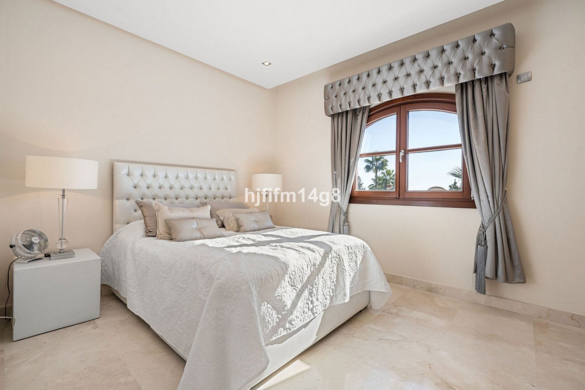 Wiederverkauf - Villa - Marbella - The Golden Mile