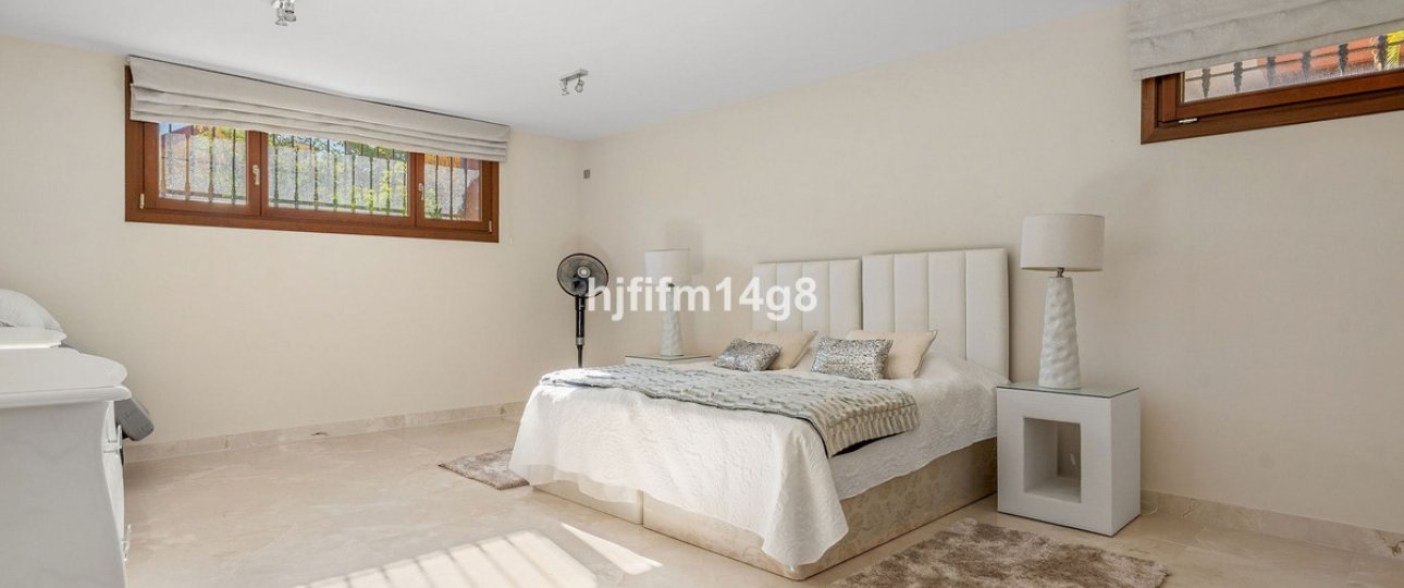 Wiederverkauf - Villa - Marbella - The Golden Mile