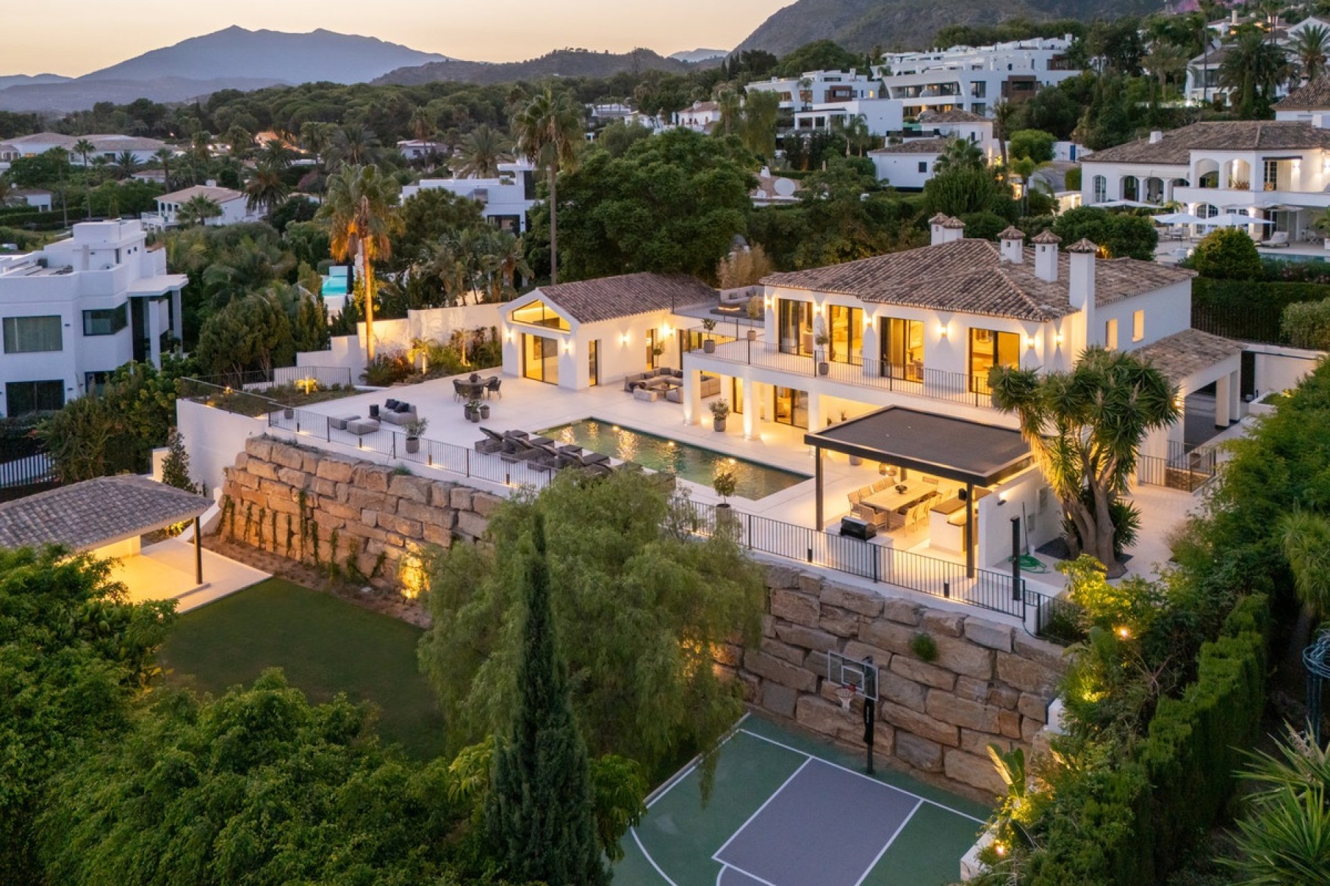 Wiederverkauf - Villa - Marbella - The Golden Mile