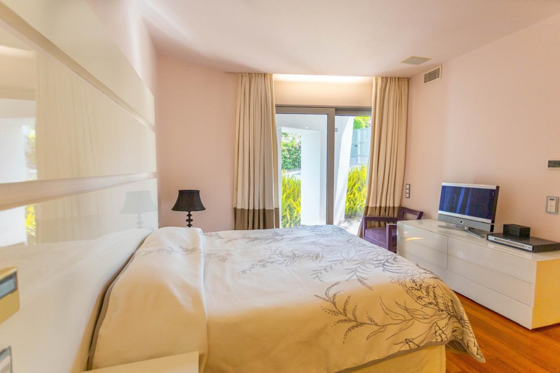 Wiederverkauf - Villa - Marbella - The Golden Mile
