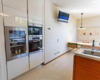 Wiederverkauf - Villa - Marbella - The Golden Mile