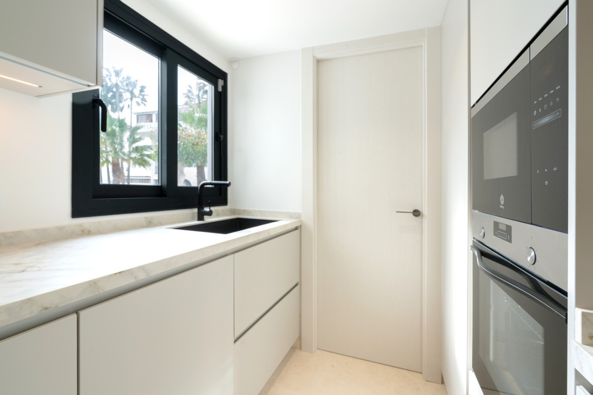 Wiederverkauf - Villa - Marbella - The Golden Mile