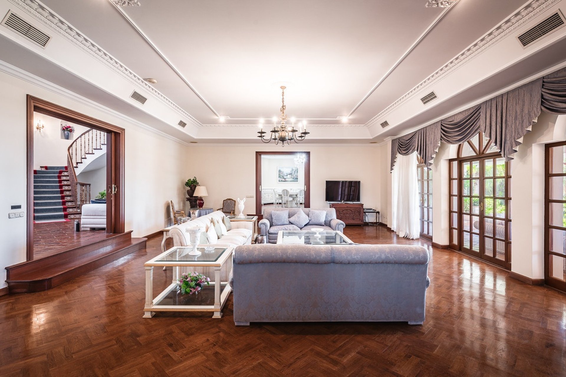 Wiederverkauf - Villa - Marbella - The Golden Mile
