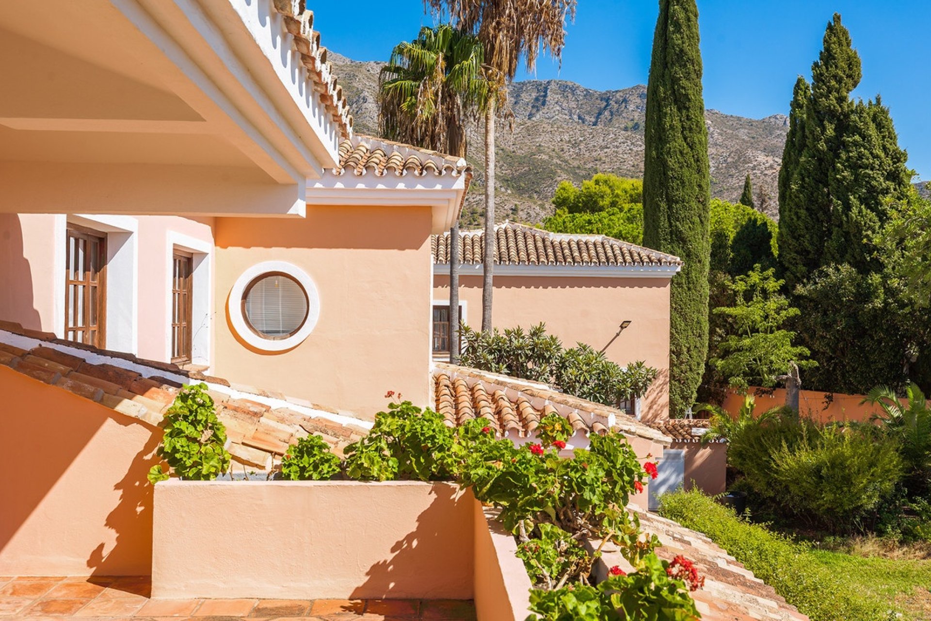 Wiederverkauf - Villa - Marbella - The Golden Mile