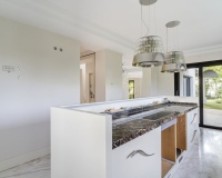 Wiederverkauf - Villa - Marbella - The Golden Mile