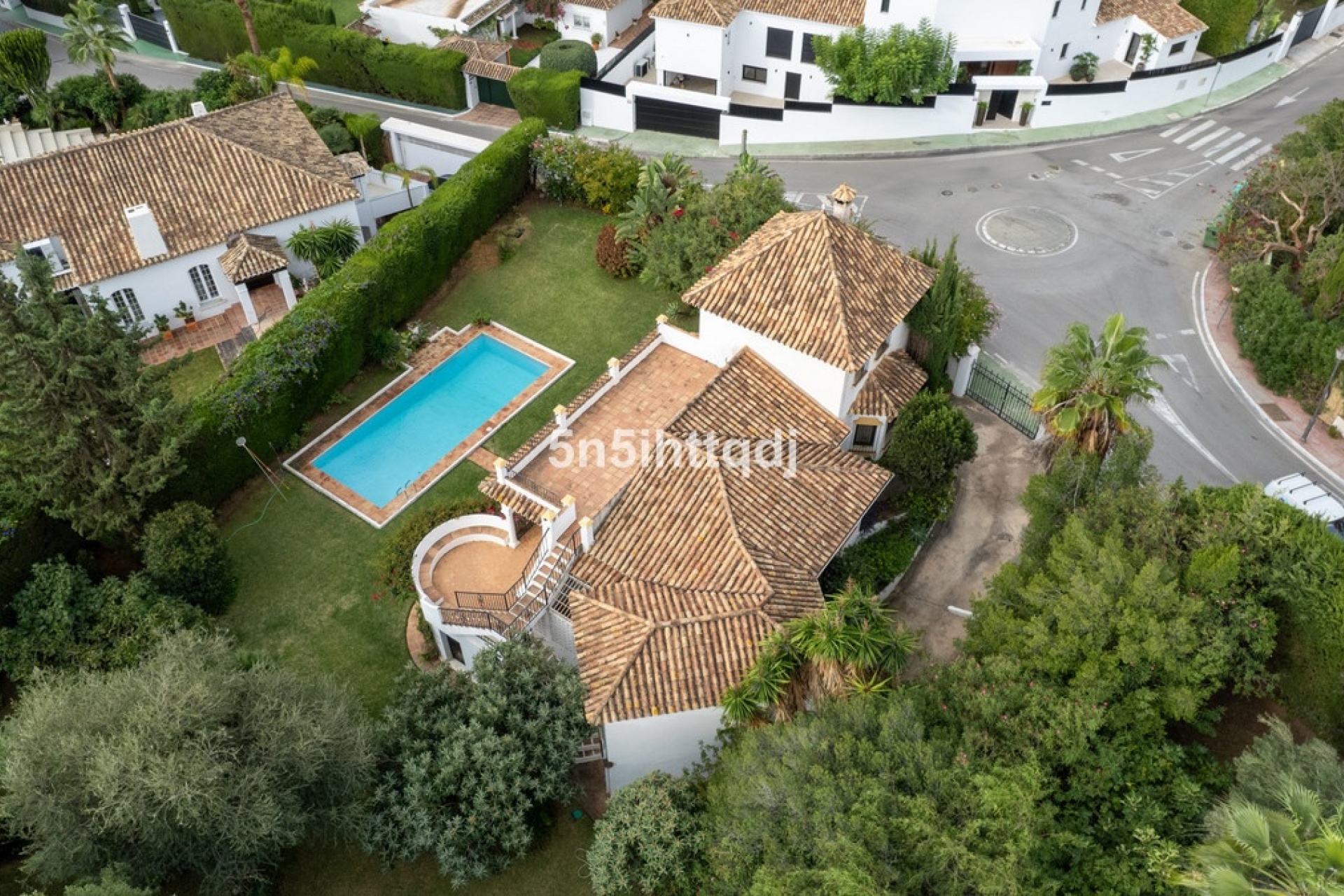 Wiederverkauf - Villa - Marbella - The Golden Mile