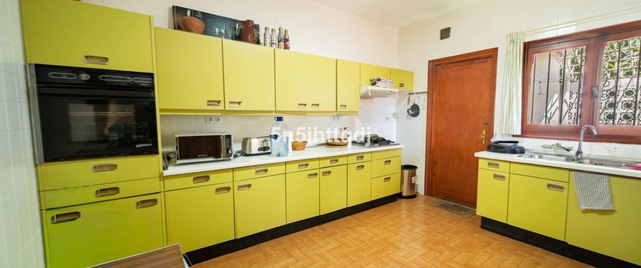 Wiederverkauf - Villa - Marbella - The Golden Mile
