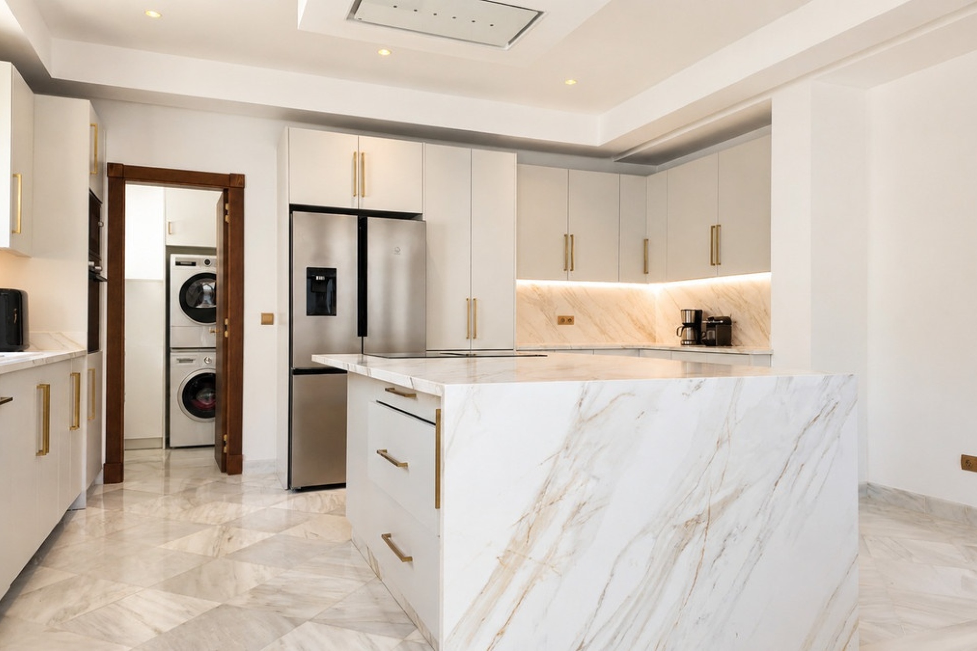 Wiederverkauf - Villa - Marbella - The Golden Mile