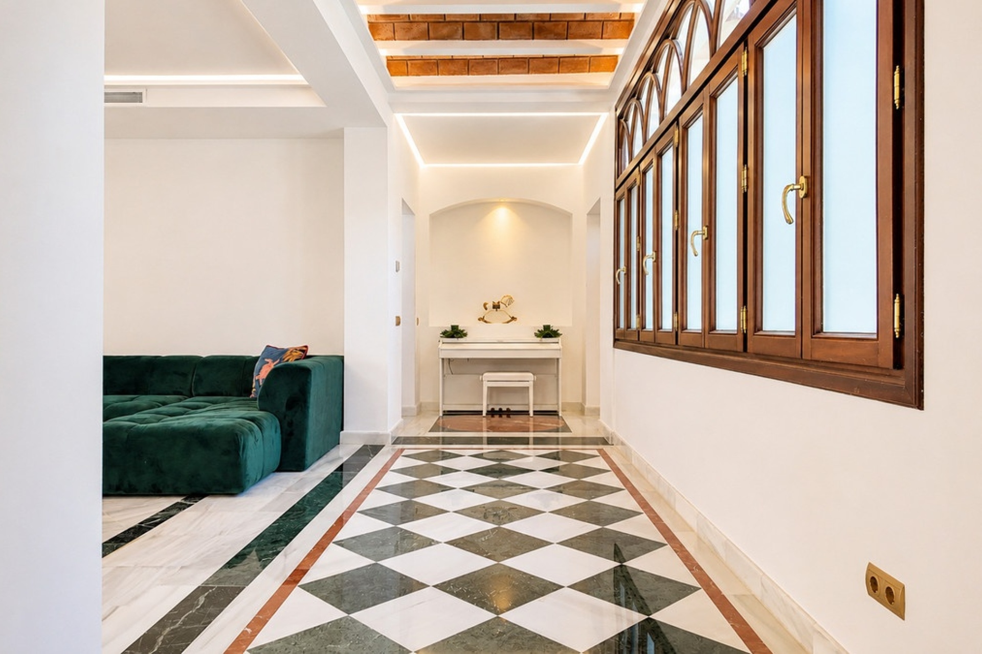 Wiederverkauf - Villa - Marbella - The Golden Mile