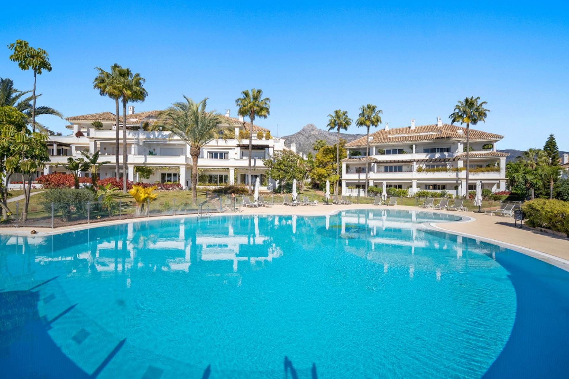 Wiederverkauf - Villa - Marbella - The Golden Mile