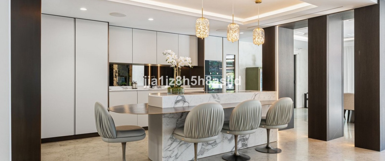 Wiederverkauf - Villa - Marbella - The Golden Mile