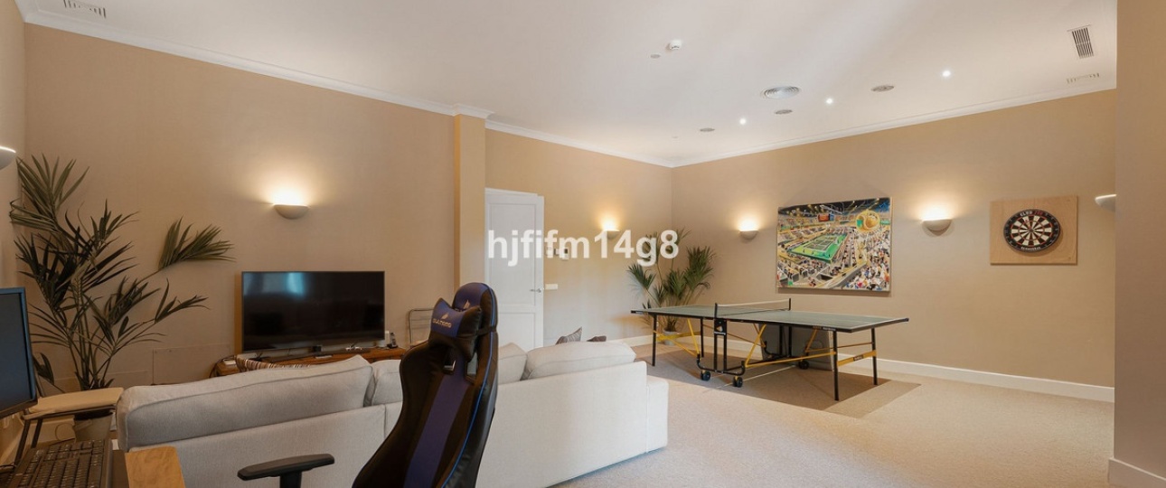 Wiederverkauf - Villa - Marbella - The Golden Mile