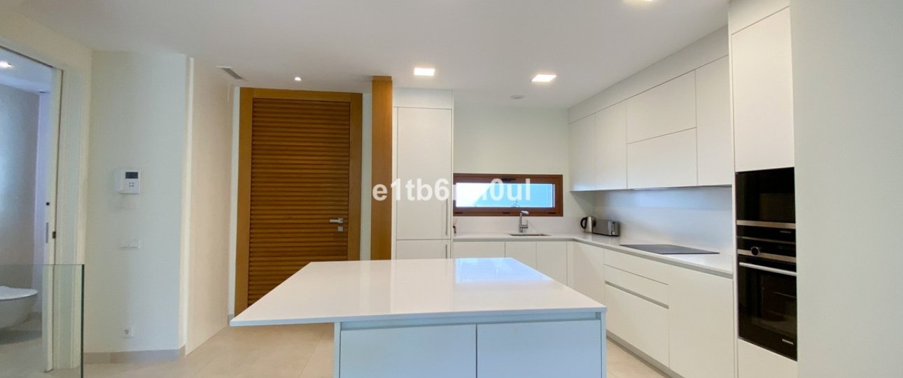 Wiederverkauf - Villa - Marbella - The Golden Mile