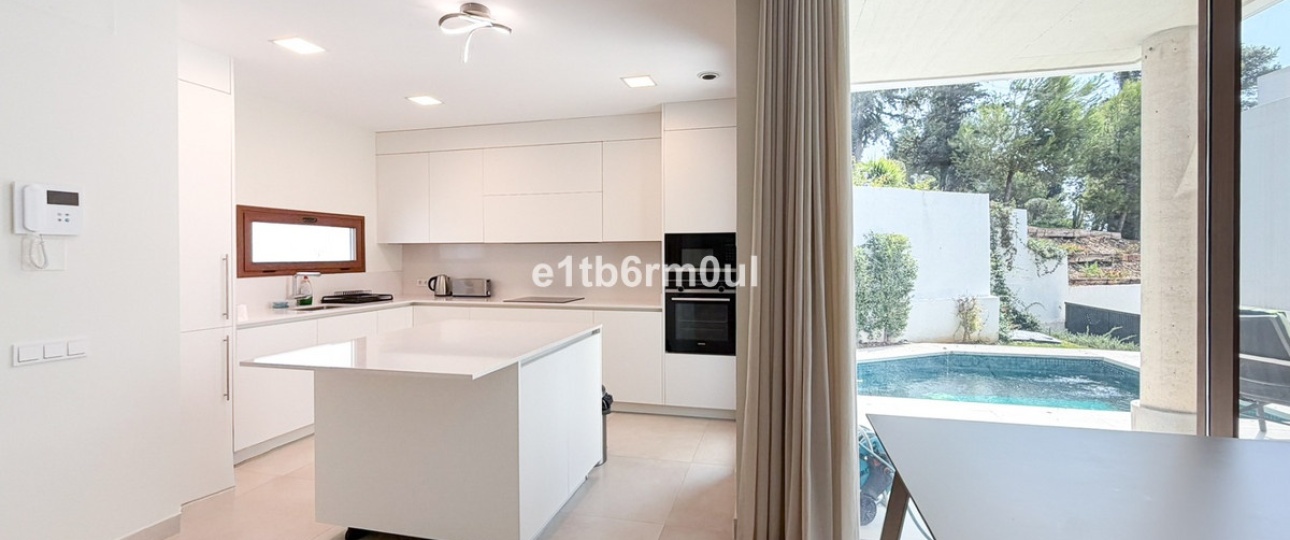 Wiederverkauf - Villa - Marbella - The Golden Mile