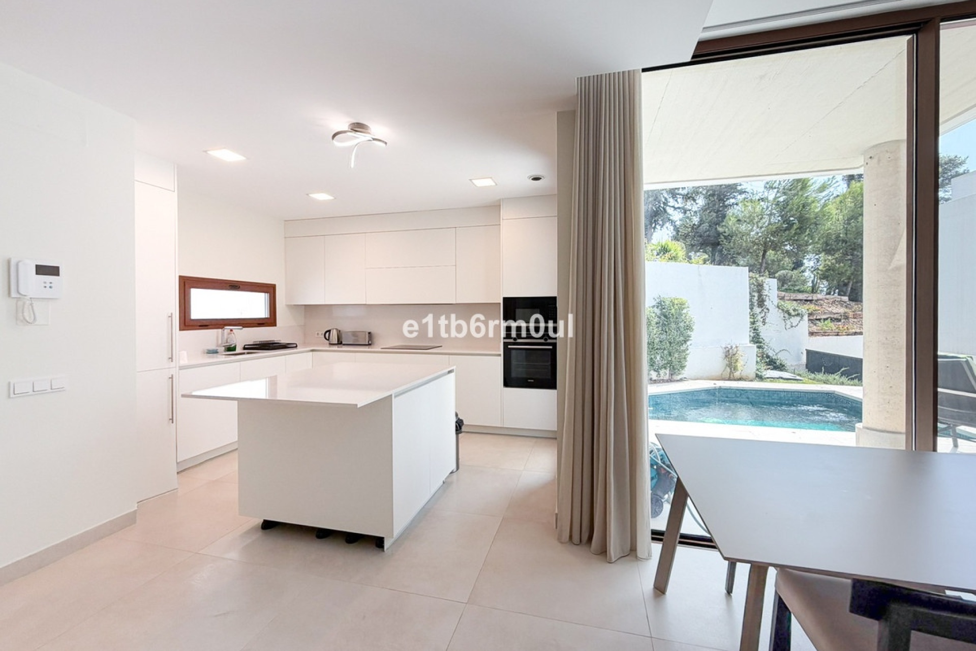 Wiederverkauf - Villa - Marbella - The Golden Mile