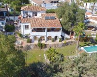 Wiederverkauf - Villa - Marbella - Valle del Sol