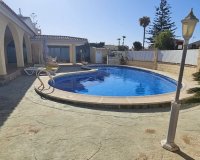 Wiederverkauf - Villa - Orihuela - Campoamor