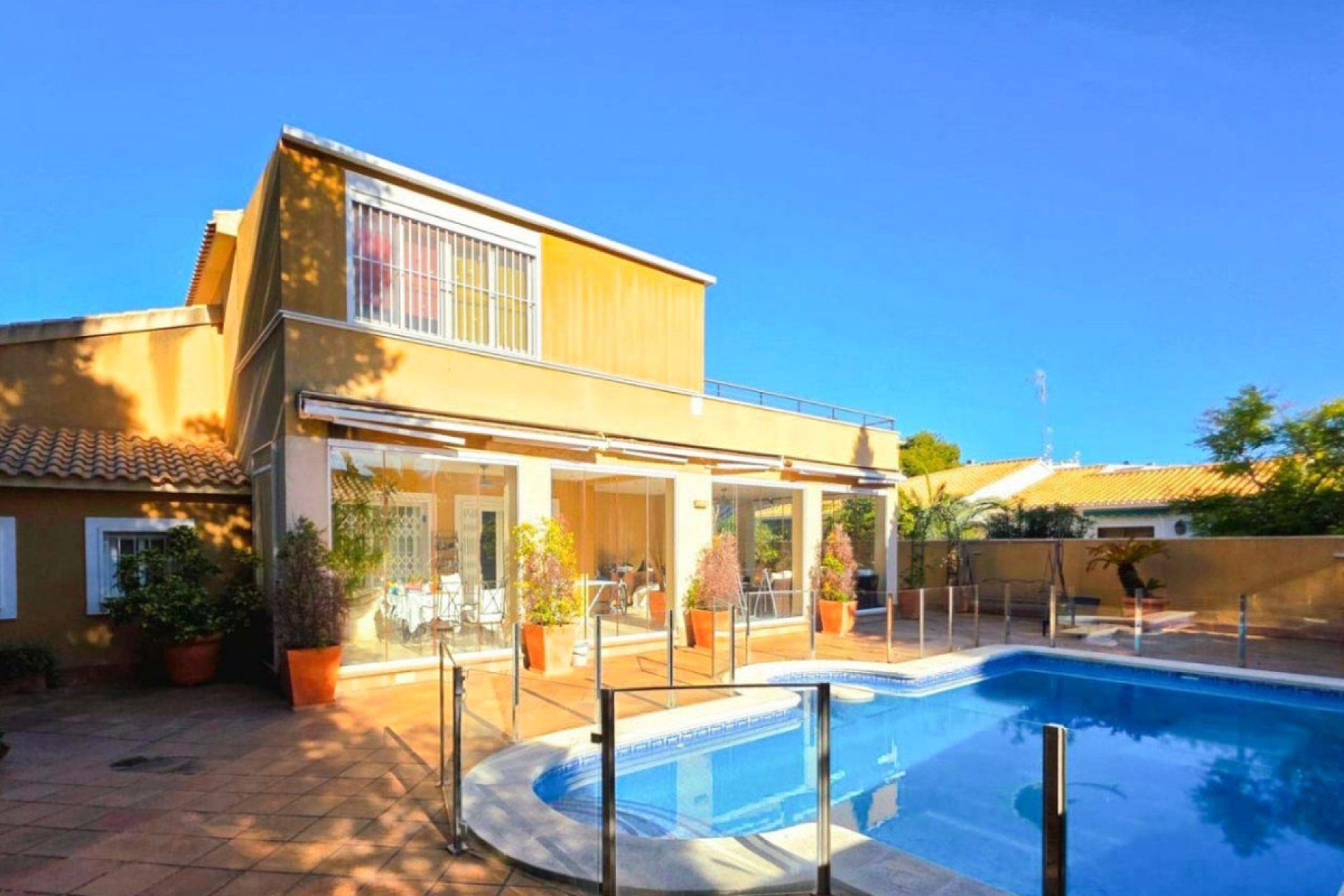 Wiederverkauf - Villa - Orihuela - Campoamor