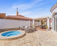 Wiederverkauf - Villa - Orihuela - La Florida