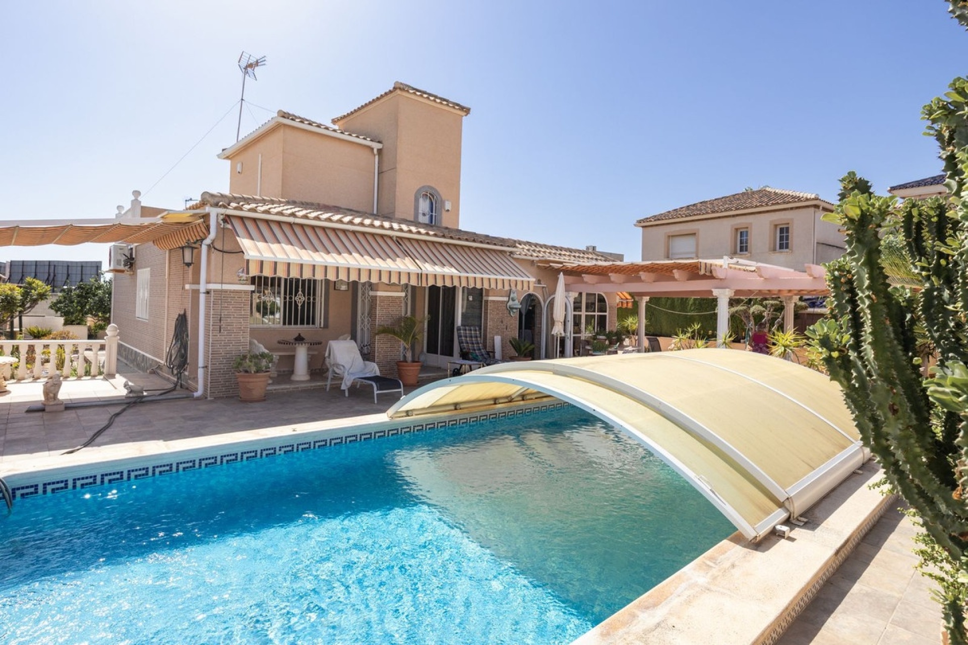 Wiederverkauf - Villa - Orihuela - La Regia