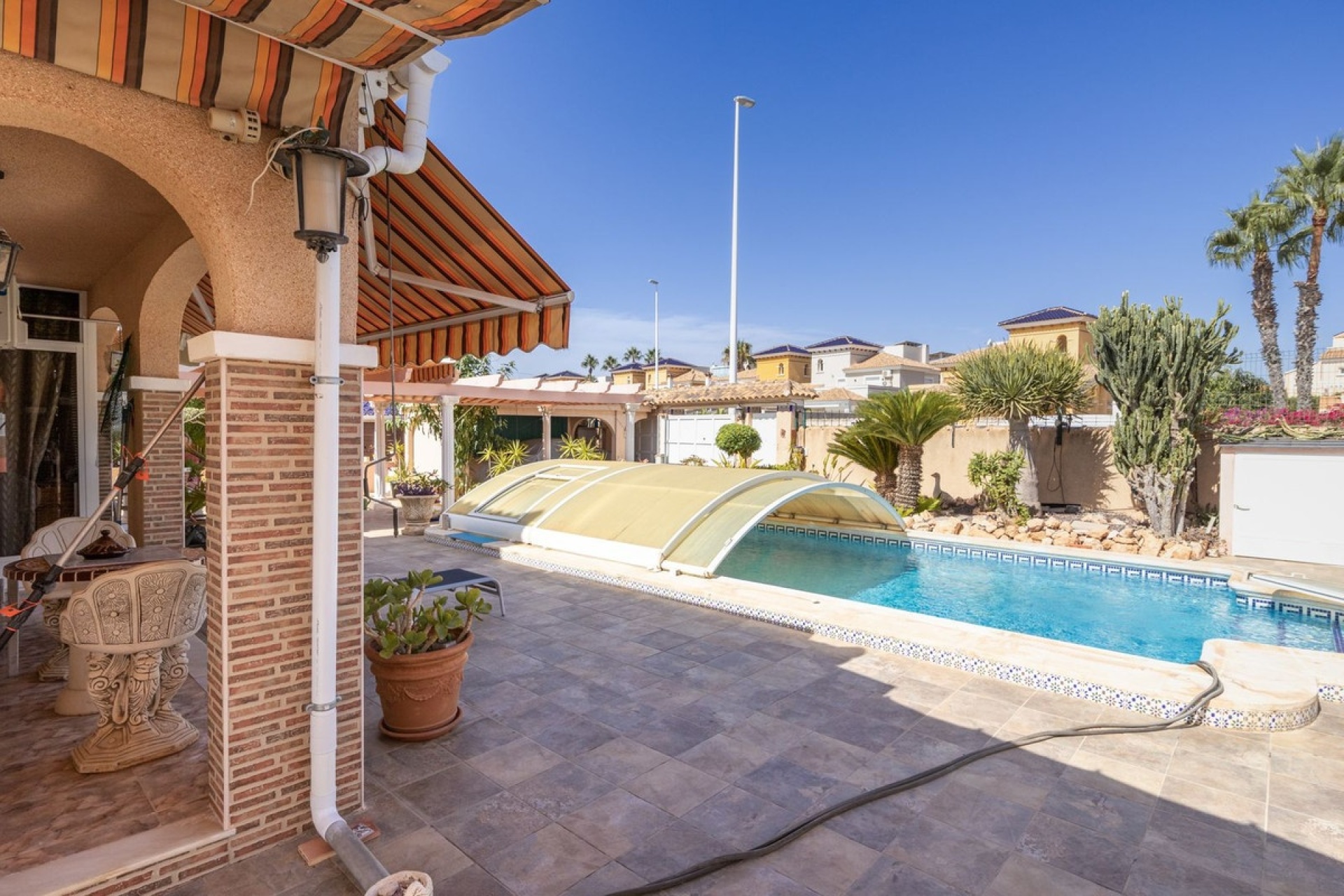 Wiederverkauf - Villa - Orihuela - La Regia