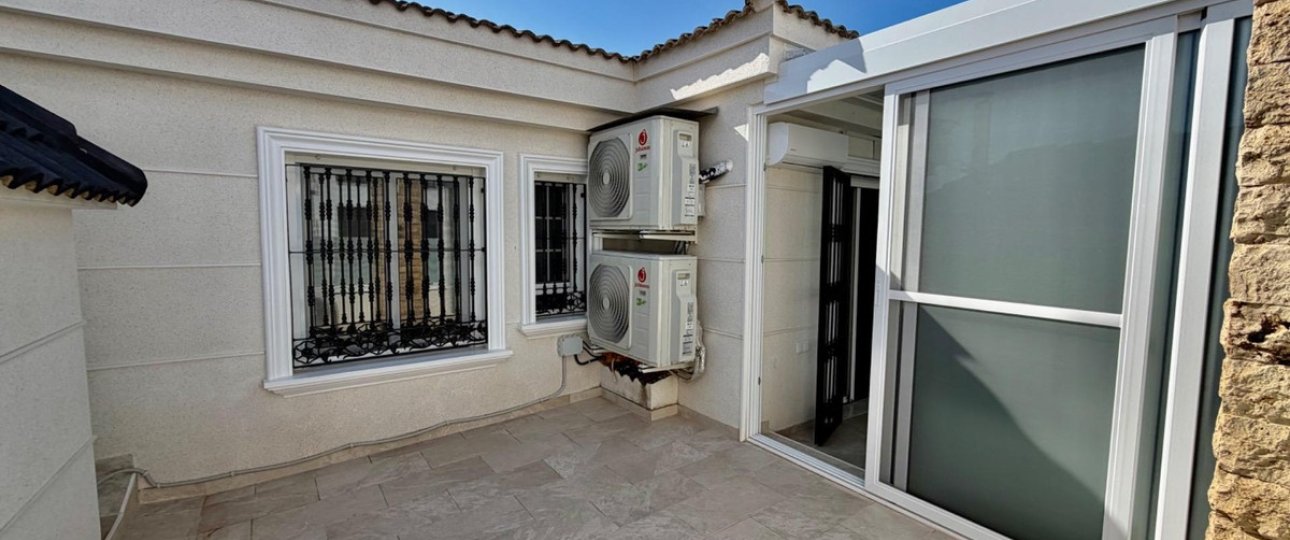 Wiederverkauf - Villa - Orihuela - La Zenia