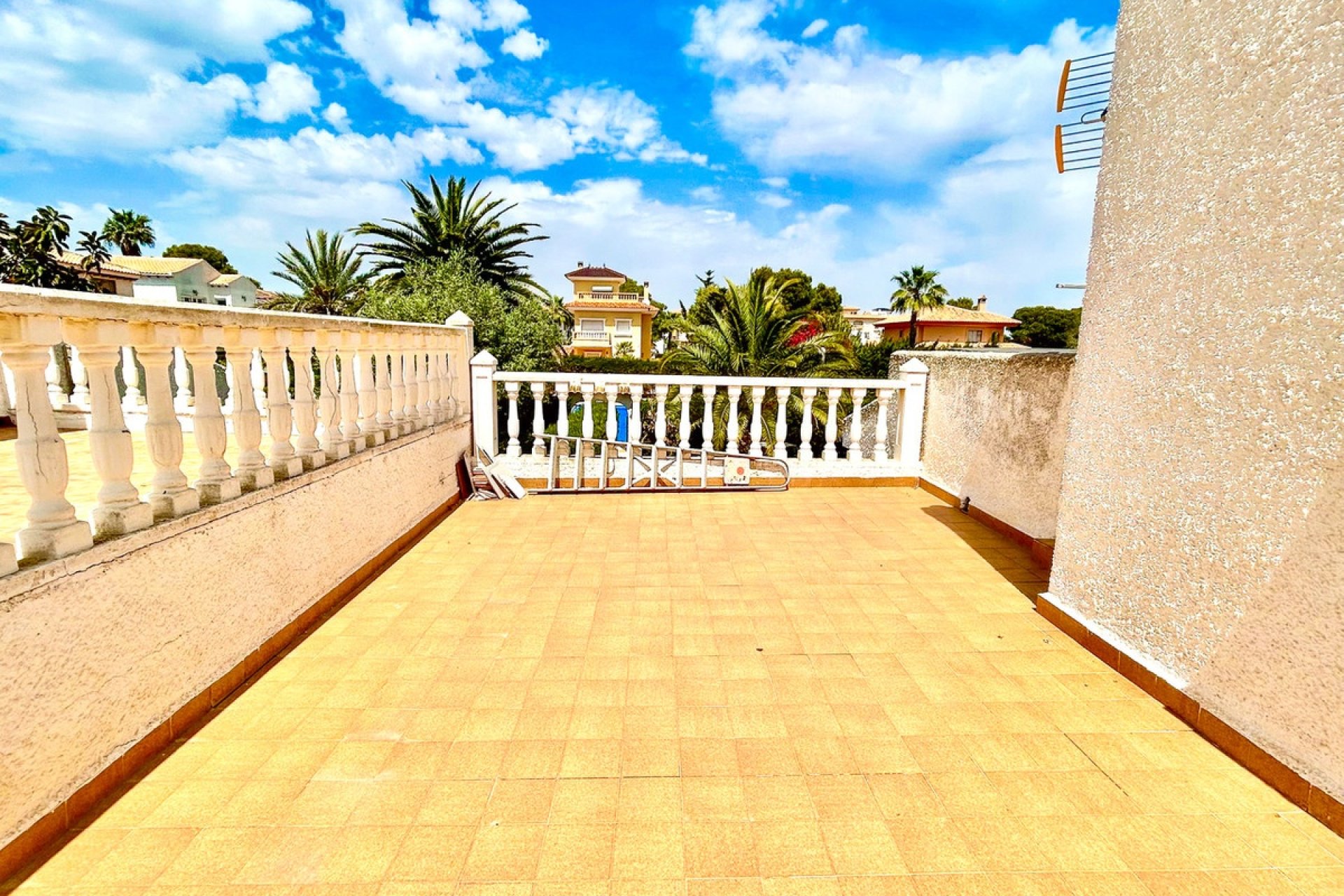 Wiederverkauf - Villa - Orihuela - La Zenia